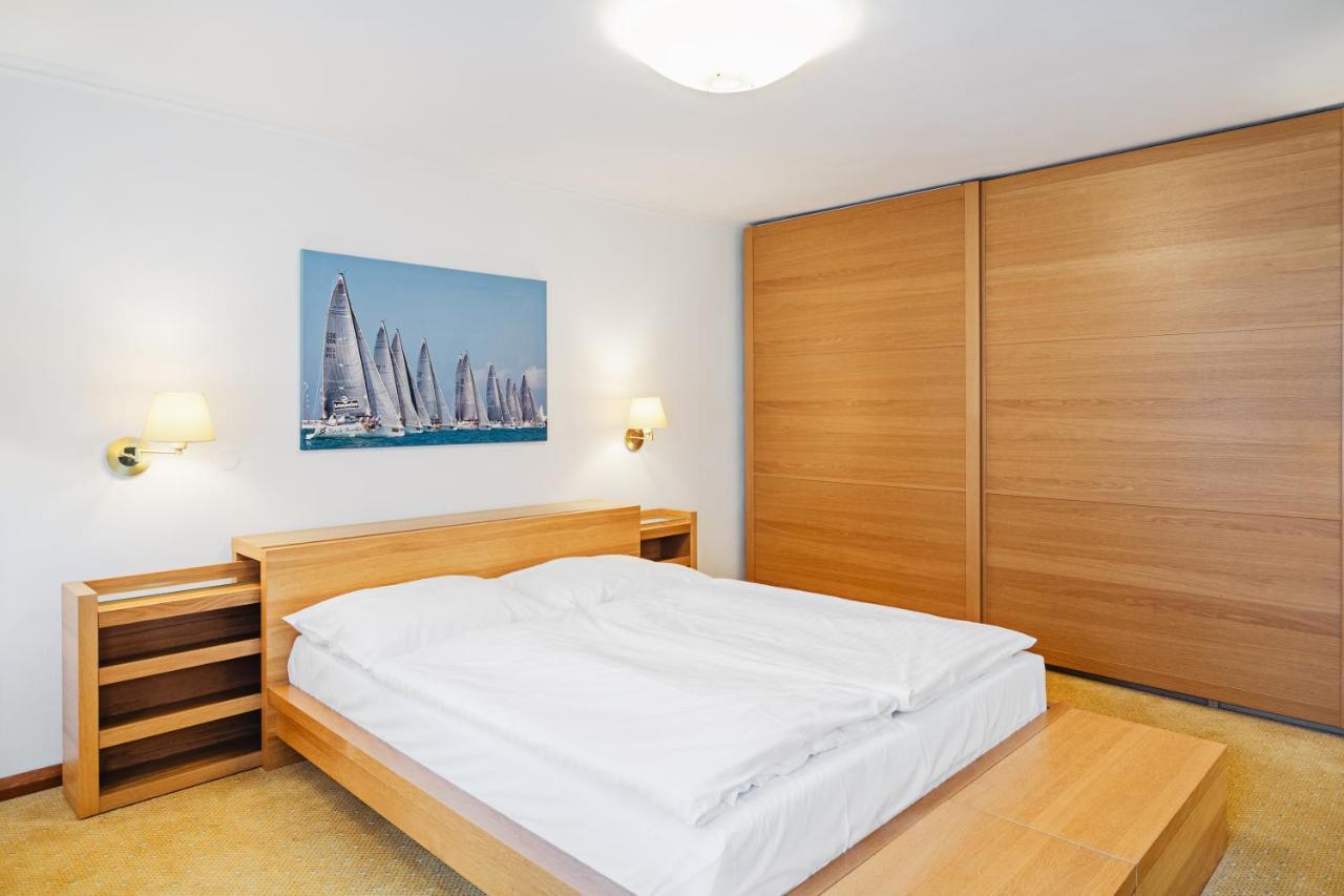 U Modreho Orla - At The Blue Eagle Hotell Prag Exteriör bild